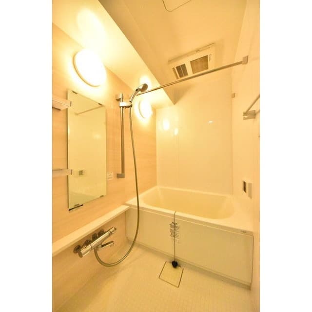 Room image 9