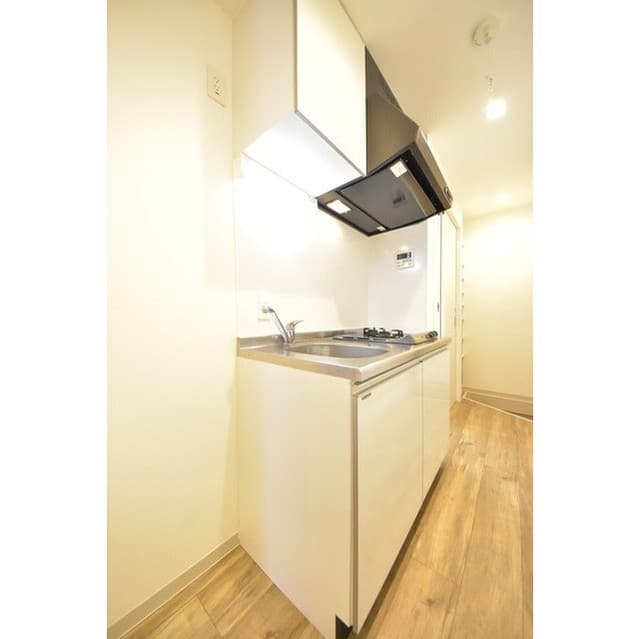 Room image 15