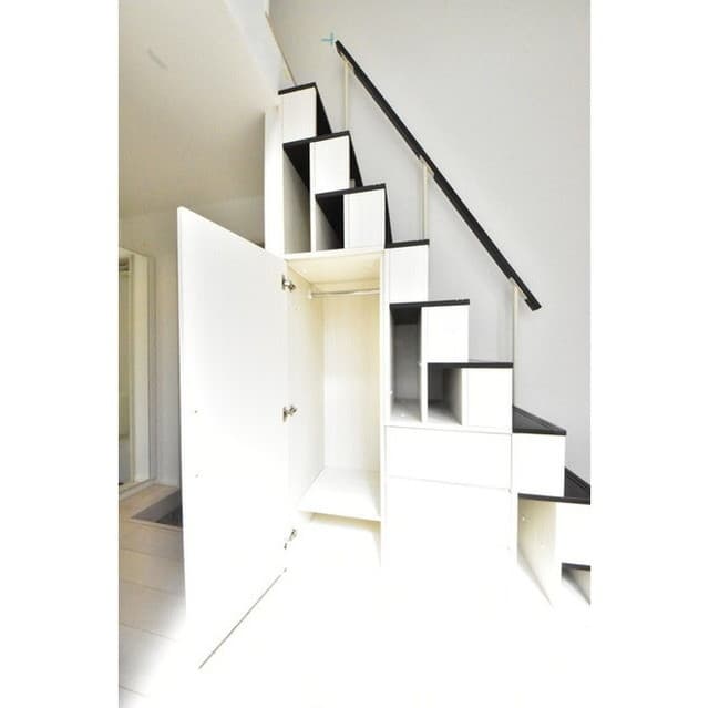 Room image 12
