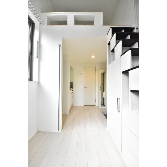 Room image 13