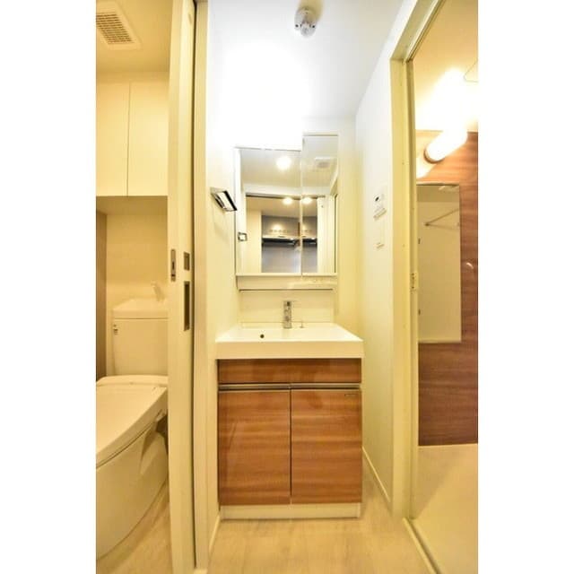 Room image 14