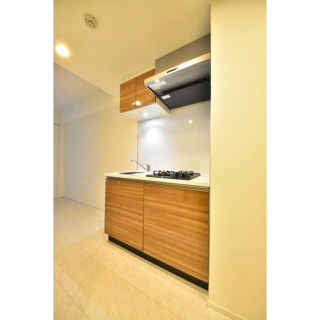 Room image 16