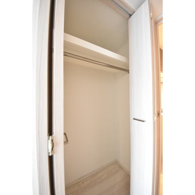 Room image 14