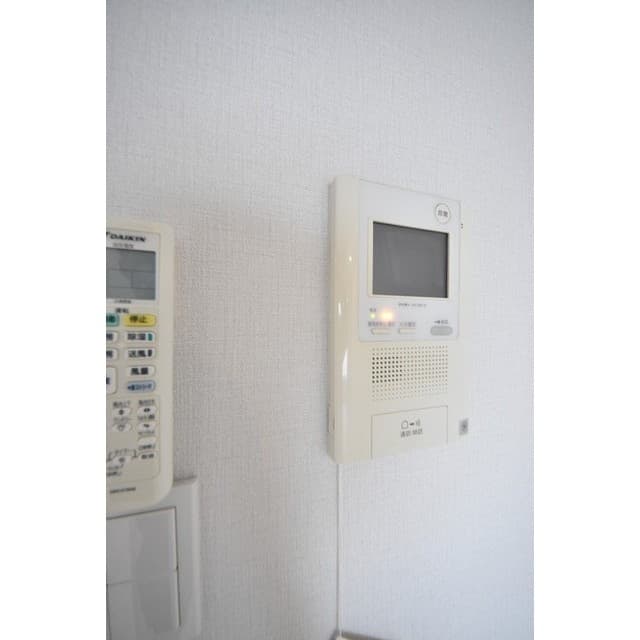 Room image 15