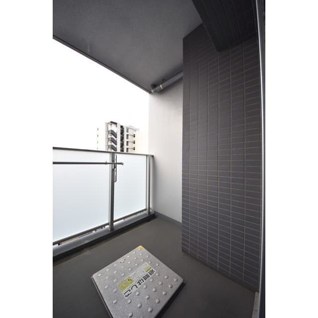Room image 16