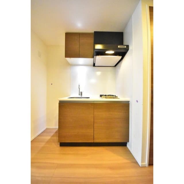 Room image 10