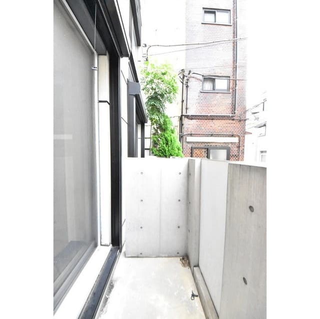 Room image 14
