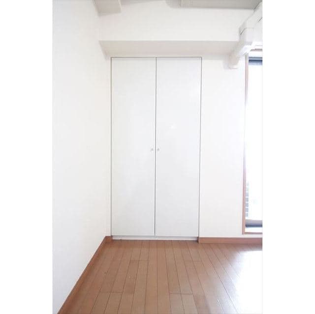 Room image 12