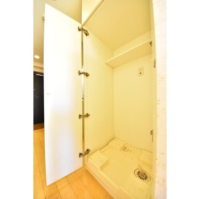 Room image 12