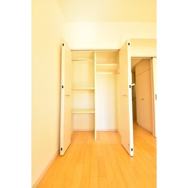 Room image 14