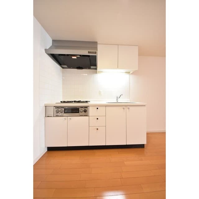 Room image 12
