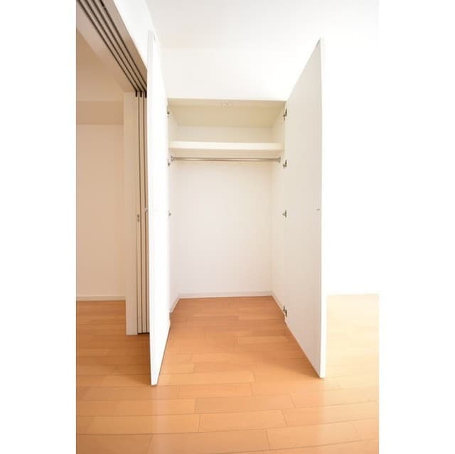Room image 13