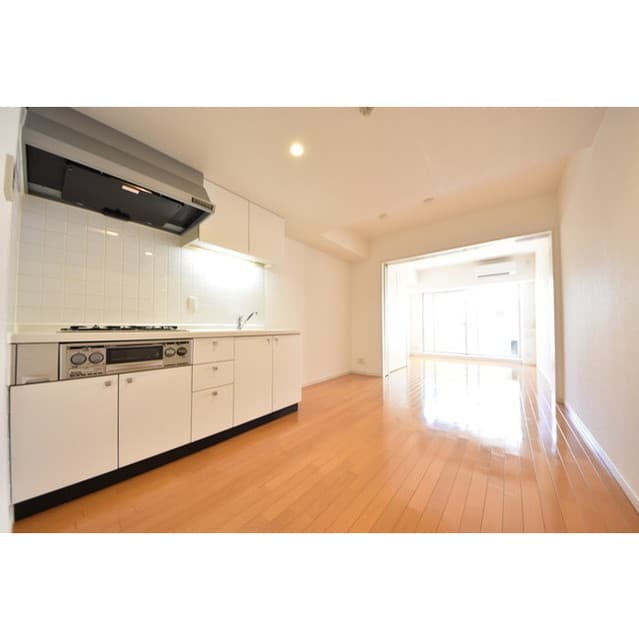 Room image 14