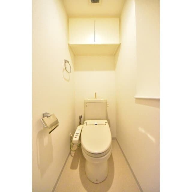 Room image 13