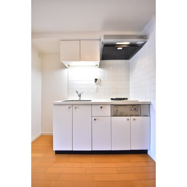 Room image 10