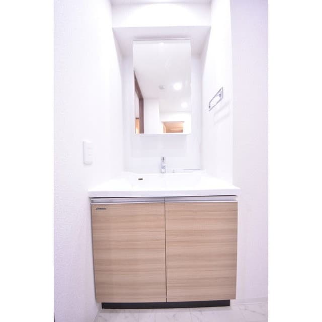 Room image 15