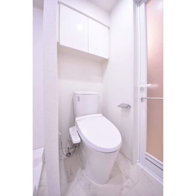 Room image 16