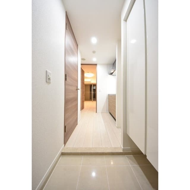 Room image 9