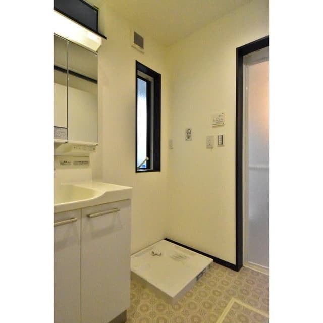 Room image 14