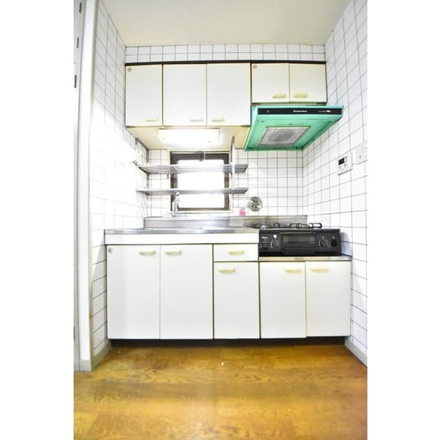 Room image 11