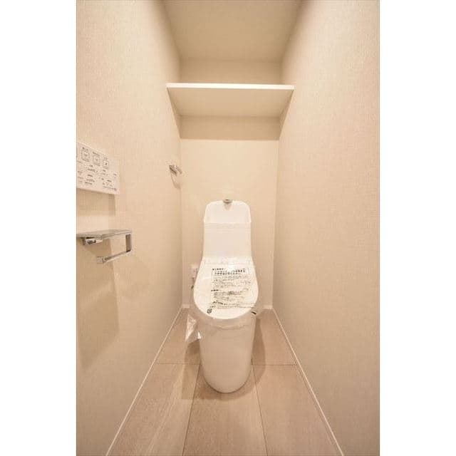 Room image 10
