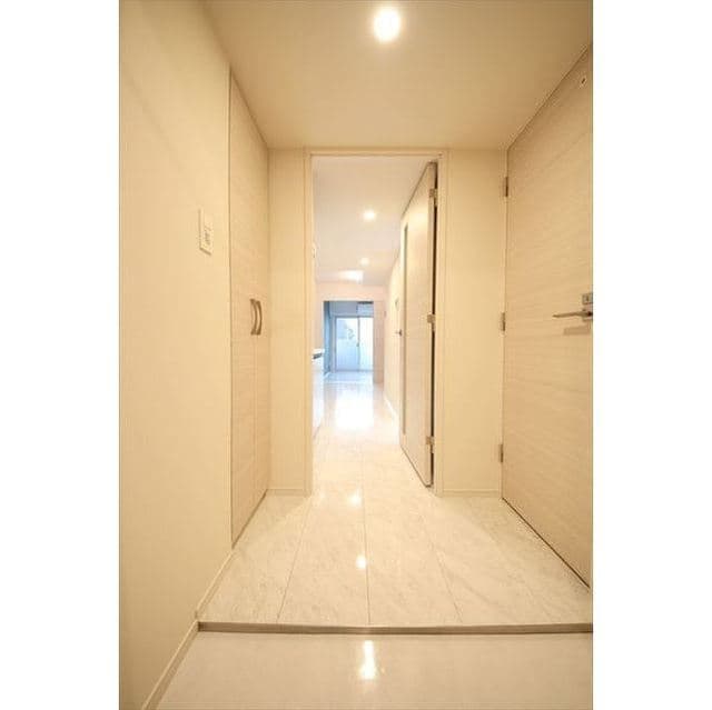 Room image 11