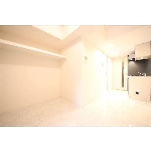 Room image 14