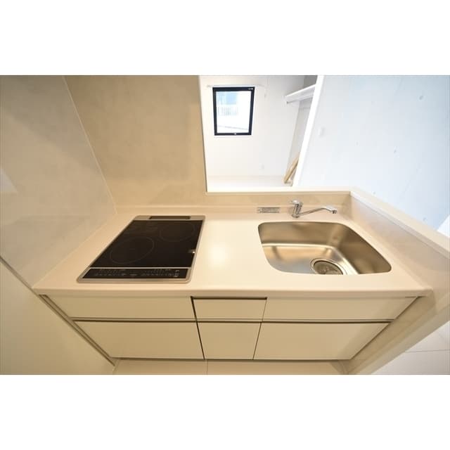 Room image 8