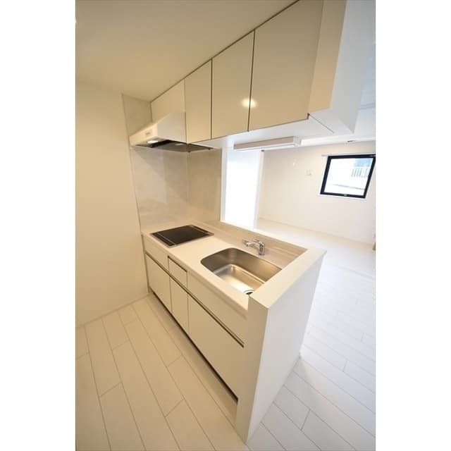 Room image 9