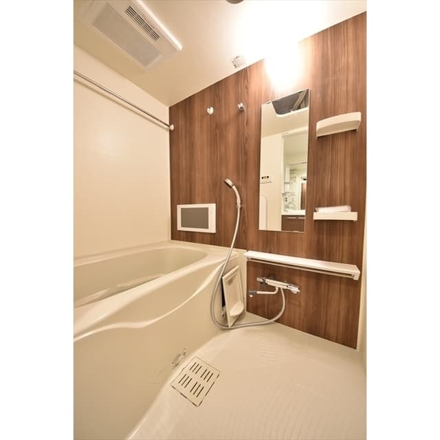 Room image 13