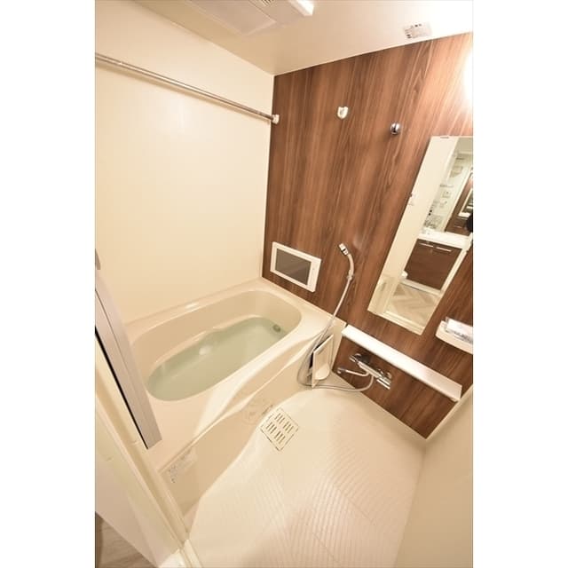 Room image 14
