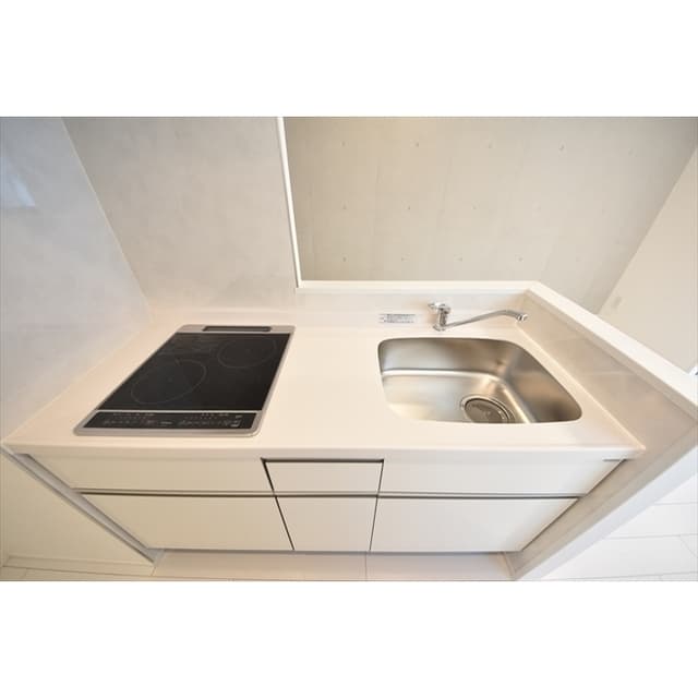 Room image 8