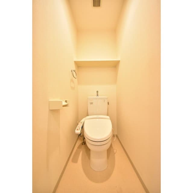 Room image 15