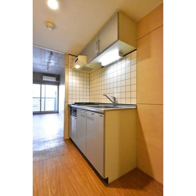 Room image 14