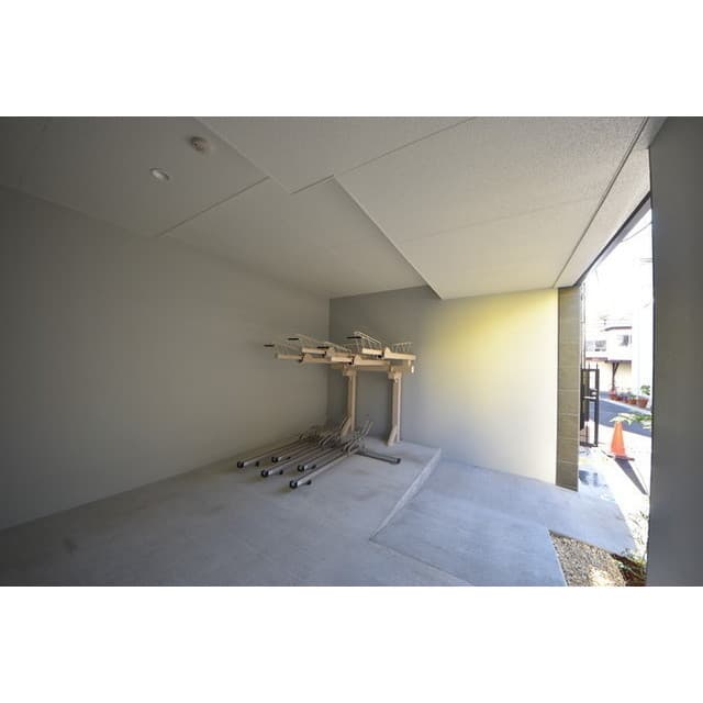Room image 13