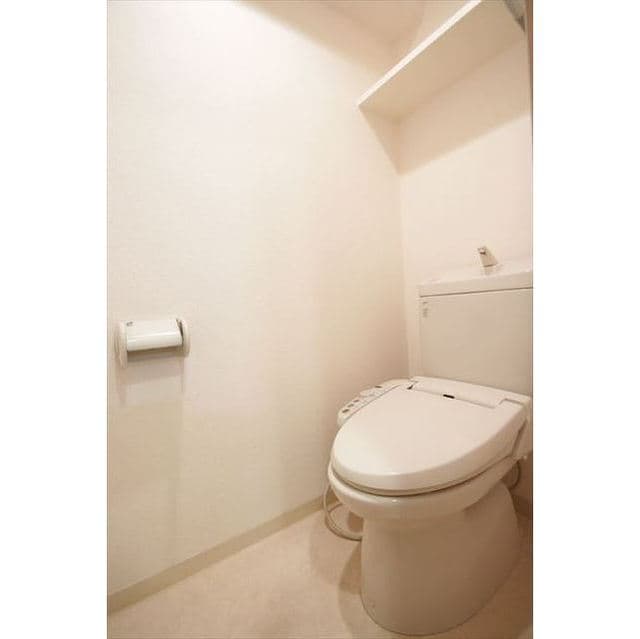 Room image 12