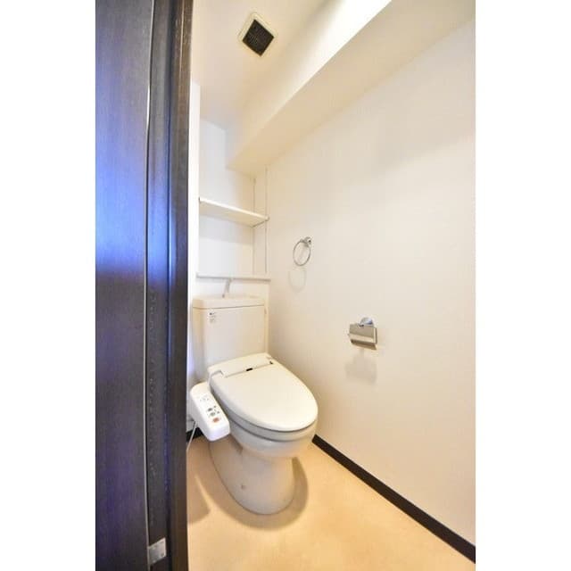 Room image 11