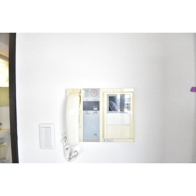 Room image 12