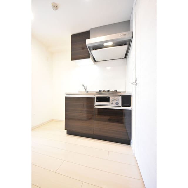 Room image 10