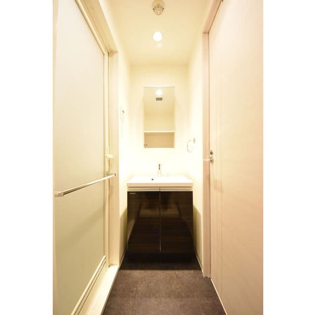 Room image 11