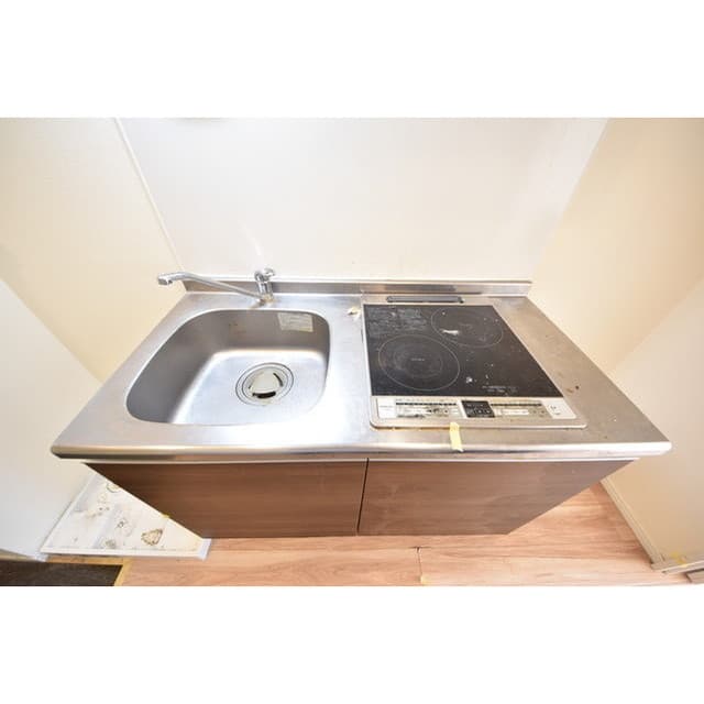 Room image 8