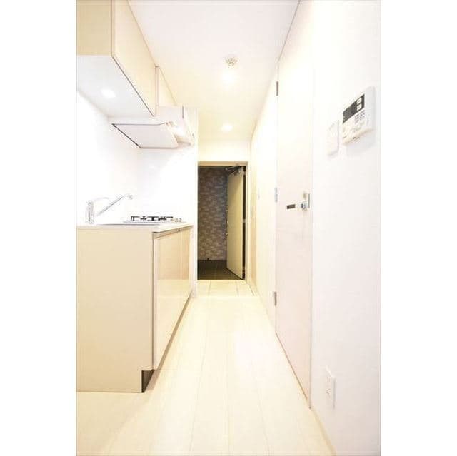 Room image 13