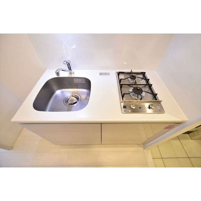 Room image 8
