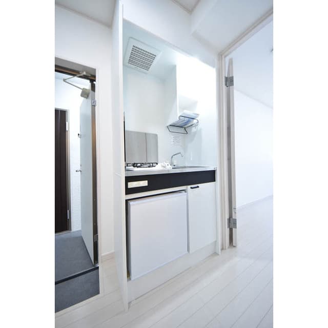 Room image 10