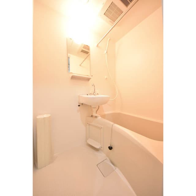 Room image 14