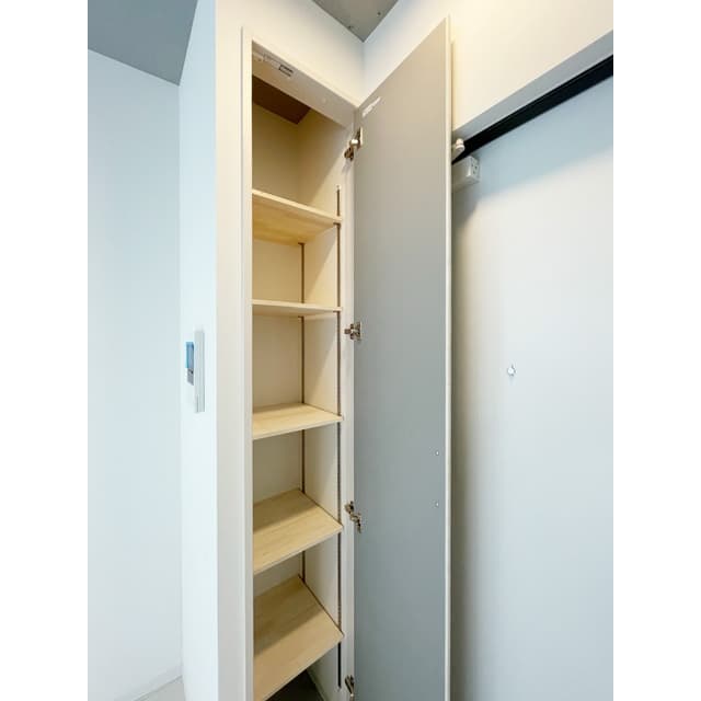 Room image 13