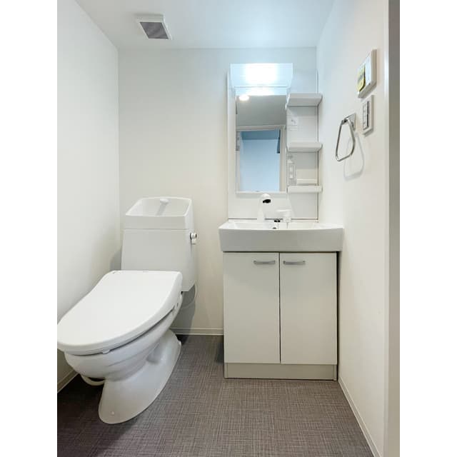 Room image 14