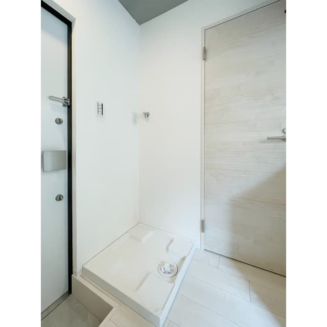 Room image 9