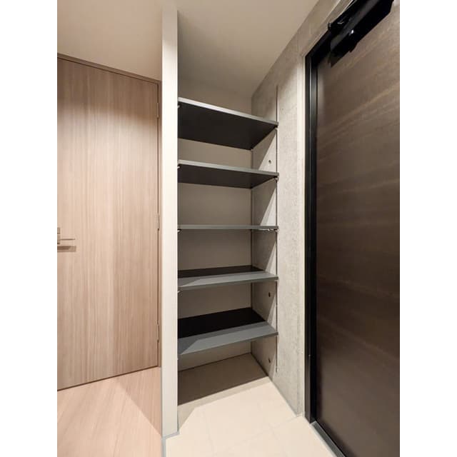 Room image 13