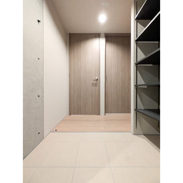 Room image 14